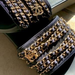 Chanel tropiconic slides